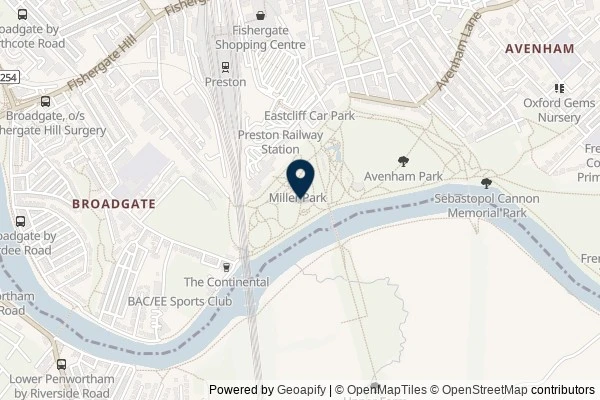 Map showing the area around: Review of Avenham and Miller Park