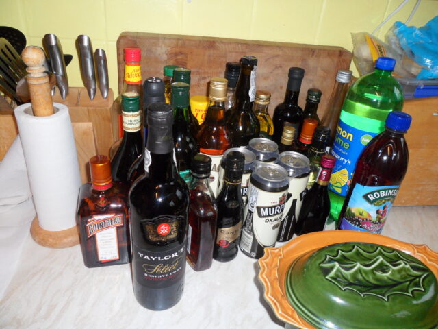 The beds might be cold, but this photo shows a few dozen great things about Christmas at my mother's. When drinking, stop before you get as far back as the cooking oil. The beds might be cold, but this photo shows a few dozen great things about Christmas at my mother's. When drinking, stop before you get as far back as the cooking oil.