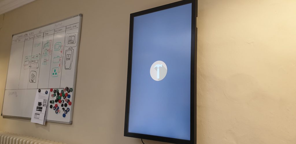 Digital signage showing NonStopHammerTi.me