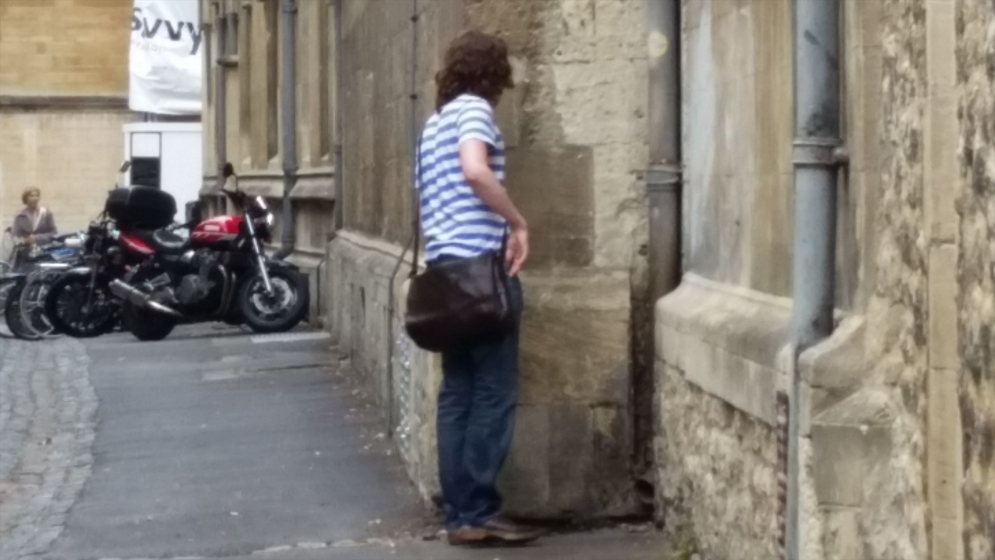 Full image of Suspected 'cacher on Brasenose Lane