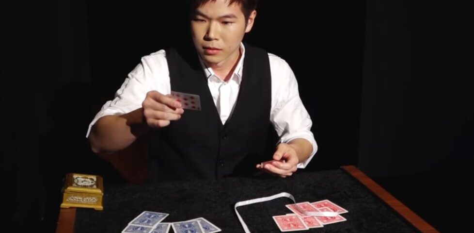 Eric Chien performing Ribbon