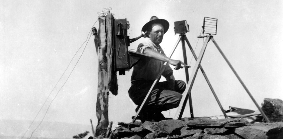 Telephone-to-heliograph conversion circa 1912.
