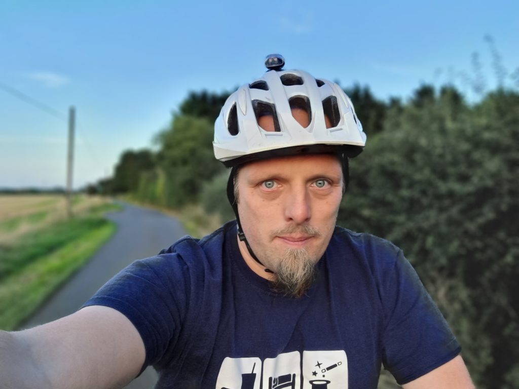 Dan cycling towards South Leigh.