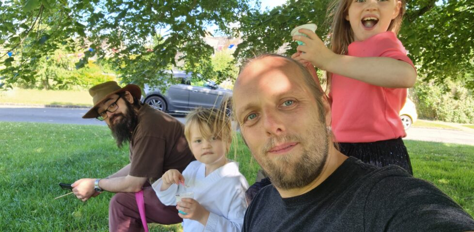 JTA, John, Annabel and Dan eat ice creams.