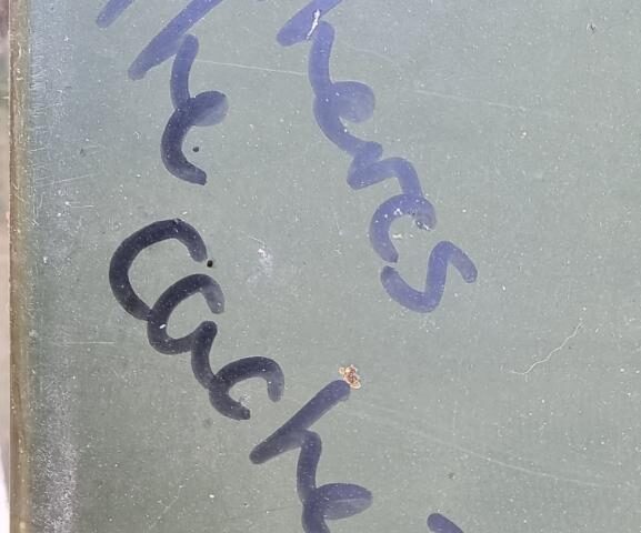 Graffiti in marker pen, reading "where's the cache?"