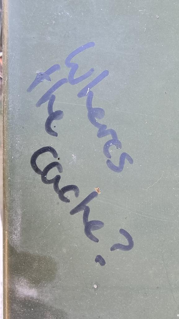 Graffiti in marker pen, reading "where's the cache?"