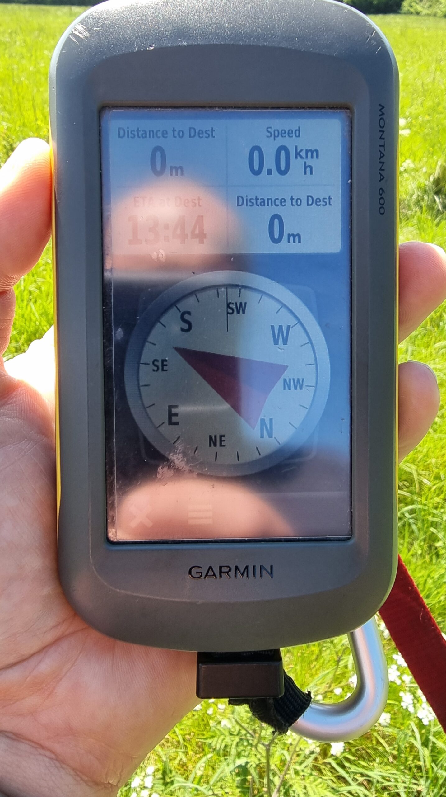 Full image of GPS receiver showing 0 metres.